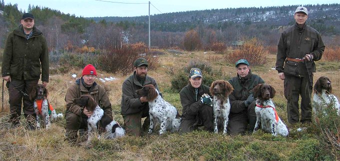 Lokakuussa 2006 is Kongsbekkens Jere, Yvette, Ymona, Yki, Yty ja em Kira v. Linebrok